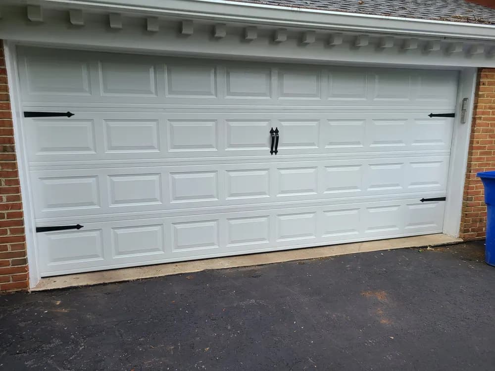 New garage door installed by iFix in Rockville, MD